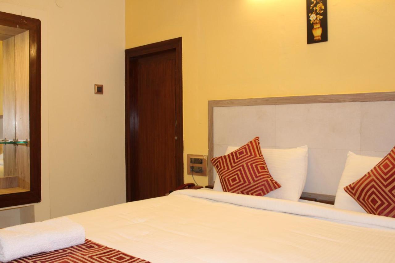 Kaveri Hotel Bed & Breakfast Maisur Dış mekan fotoğraf