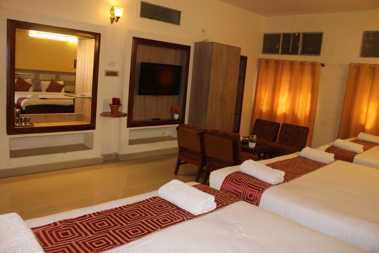 Kaveri Hotel Bed & Breakfast Maisur Dış mekan fotoğraf